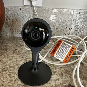 Google Nest Cam Indoor - 1st Generation - Wired Indoor Camera